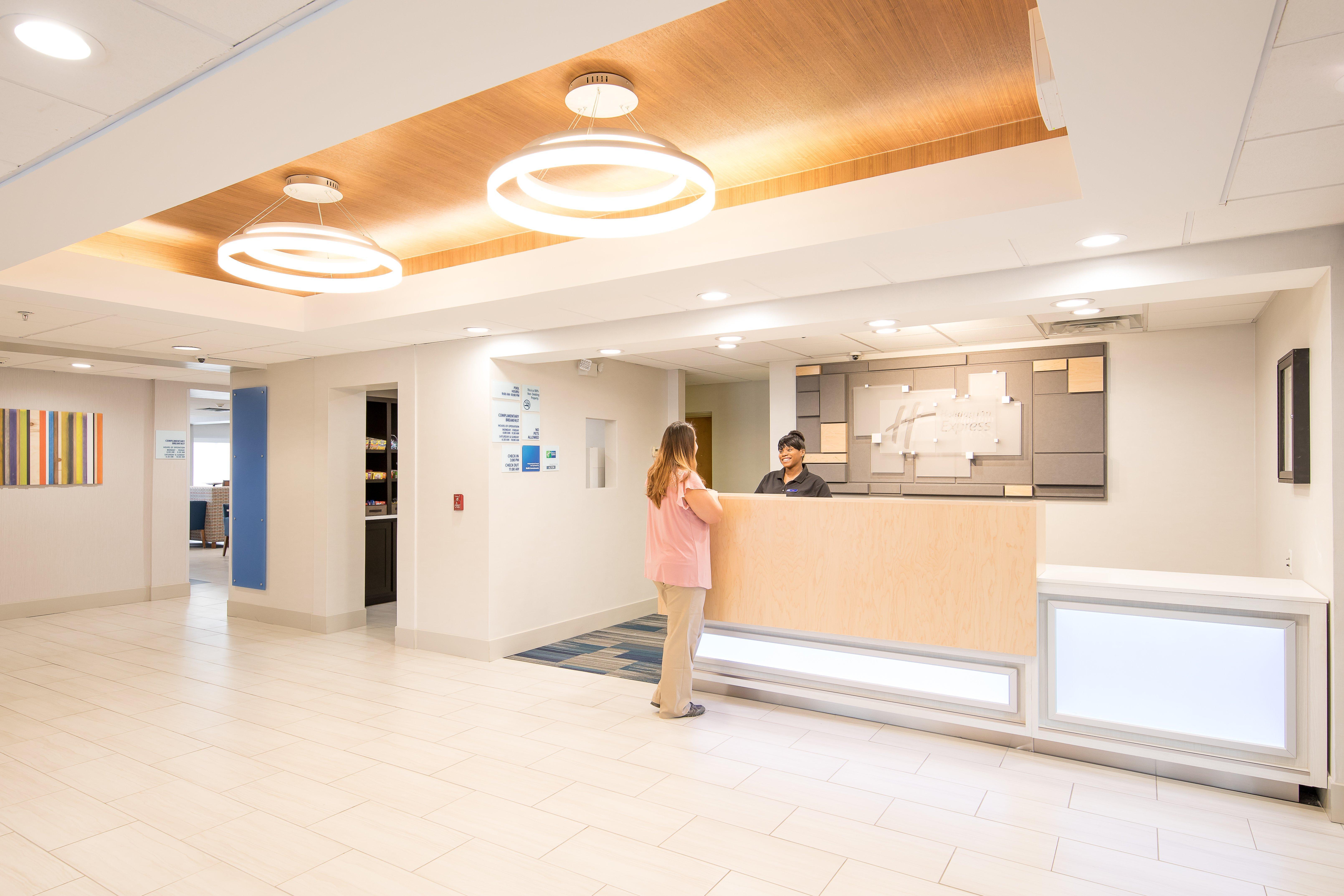 Holiday Inn Express Atlanta-Stone Mountain By Ihg Εξωτερικό φωτογραφία