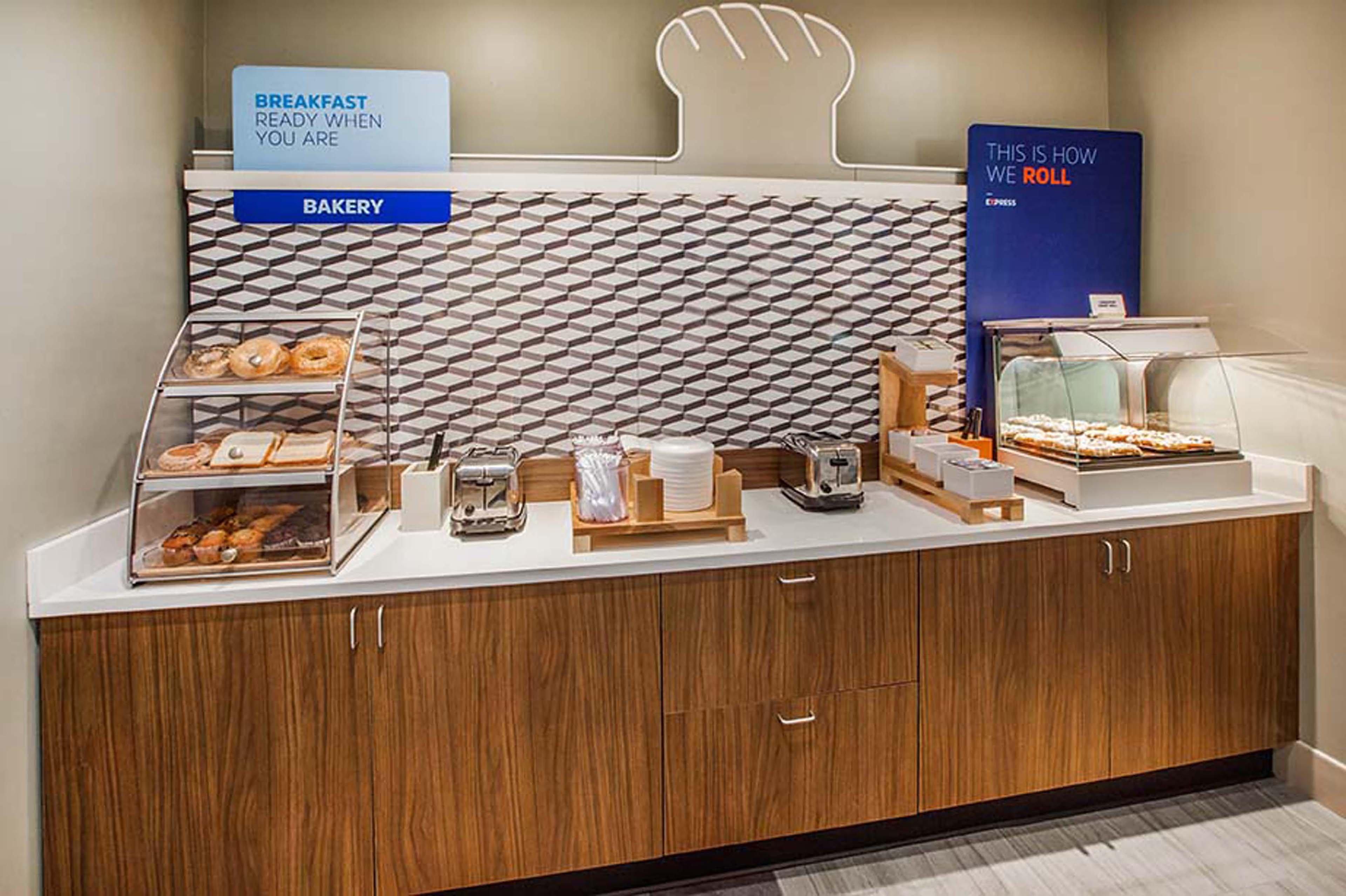 Holiday Inn Express Atlanta-Stone Mountain By Ihg Εξωτερικό φωτογραφία
